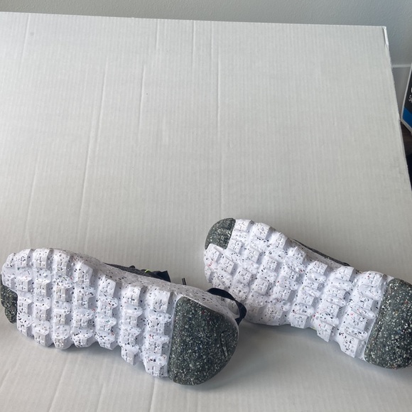 Nike Space Hippie -Mens (Various sizes) Black-Summer Ready and Comfortable /NWT - Picture 3 of 3